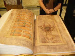 Codex Gigas Facsimile, Misterio y Ciencia en Planeta Incógnito: Revista web y podcast