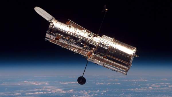 El Telescopio Espacial Hubble Suspende Sus Operaciones Por Un Fallo Mecanico, Misterio y Ciencia en Planeta Incógnito: Revista web y podcast