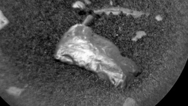 La Misteriosa Piedra Brillante Que El Curiosity Ha Encontrado En Marte, Misterio y Ciencia en Planeta Incógnito: Revista web y podcast