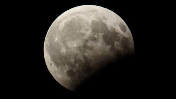El Verano Traera Consigo Un Eclipse Total De Luna Que Sera Visible Desde Espana, Planeta Incógnito