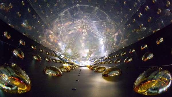Identifican Por Primera Vez Una Fuente De Neutrinos Cosmicos De Alta Energia, Planeta Incógnito