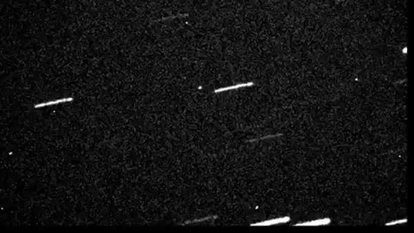 Un Asteroide Mas Grande Que La Piramide De Giza Pasara Muy Cerca De La Tierra Esta Noche, Planeta Incógnito