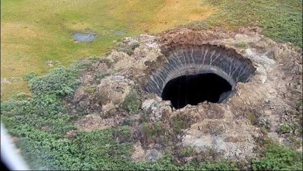 Cráter del 'fin del mundo' de Siberia
